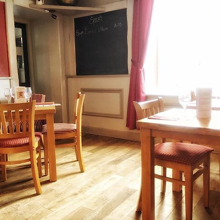 The Red Lion Earlston Εξωτερικό φωτογραφία
